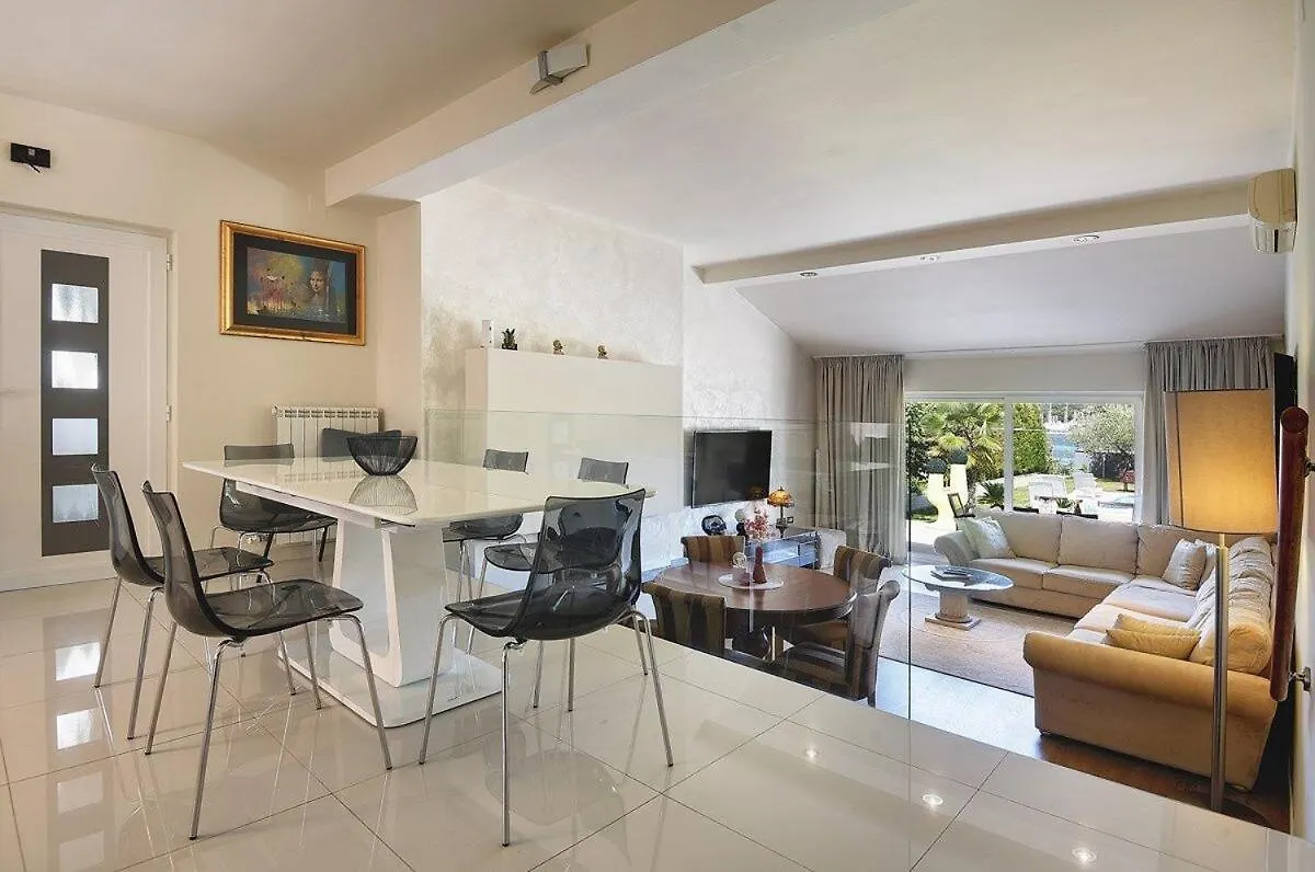 Villa Contessa Del Mar Pjescana Uvala Holiday home