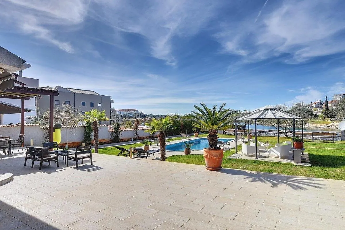 Villa Contessa Del Mar Pjescana Uvala Holiday home