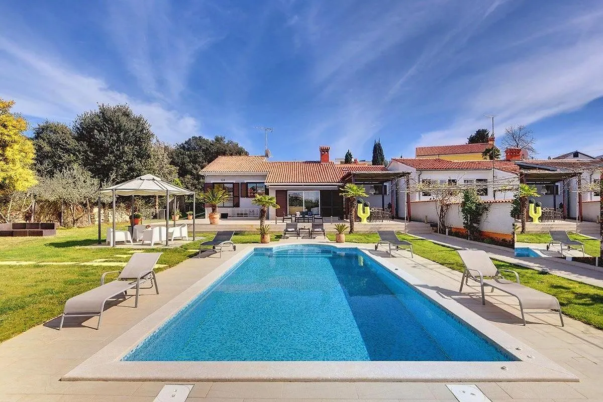 Villa Contessa Del Mar Pjescana Uvala 0*,  Croatia